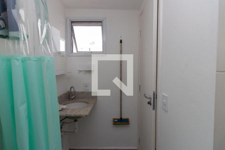 Banheiro de apartamento para alugar com 1 quarto, 25m² em Vila Nilo, São Paulo