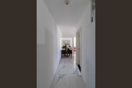 Corredor de apartamento à venda com 2 quartos, 54m² em Vila Nova Curuca, São Paulo