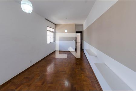 Sala de apartamento à venda com 3 quartos, 77m² em Padre Eustáquio, Belo Horizonte