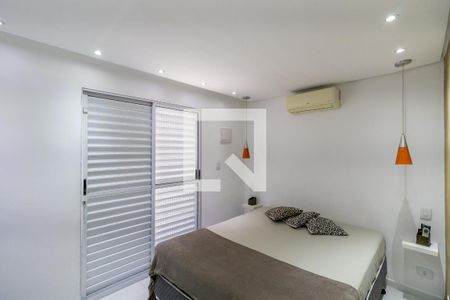 Suíte 1 de casa para alugar com 2 quartos, 125m² em Vila Londrina, São Paulo