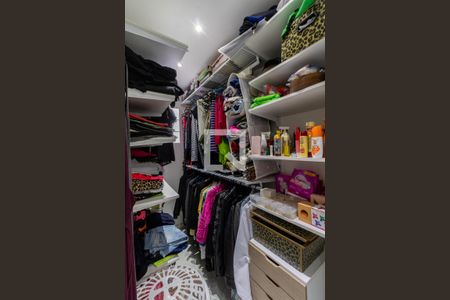 Suíte Closet 1 de casa para alugar com 2 quartos, 125m² em Vila Londrina, São Paulo