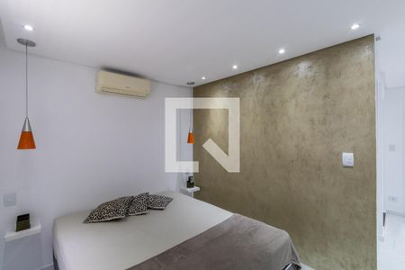 Suíte 1 de casa para alugar com 2 quartos, 125m² em Vila Londrina, São Paulo