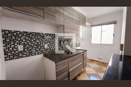 Cozinha e Área de Serviço de apartamento para alugar com 2 quartos, 54m² em Distrito Industrial, Jundiaí