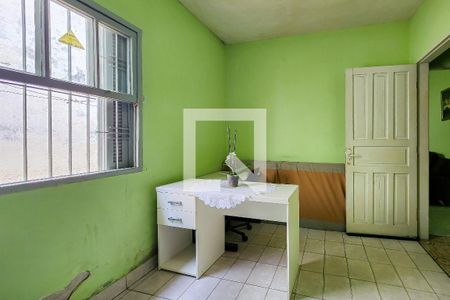 Casa à venda com 172m², 2 quartos e 2 vagas Casa à venda com 172m², 2 quartos e 2 vagasQuarto 2