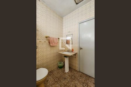 Casa à venda com 172m², 2 quartos e 2 vagas Casa à venda com 172m², 2 quartos e 2 vagasBanheiro