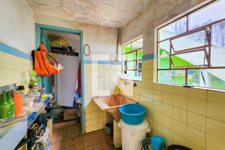 Casa à venda com 172m², 2 quartos e 2 vagas Casa à venda com 172m², 2 quartos e 2 vagasÁrea de Serviço