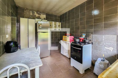 Casa à venda com 172m², 2 quartos e 2 vagas Casa à venda com 172m², 2 quartos e 2 vagasEdícula 1