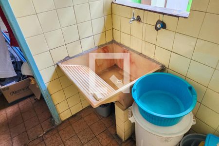 Casa à venda com 172m², 2 quartos e 2 vagas Casa à venda com 172m², 2 quartos e 2 vagasÁrea de Serviço