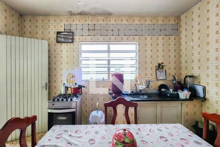 Casa à venda com 172m², 2 quartos e 2 vagas Casa à venda com 172m², 2 quartos e 2 vagasCozinha