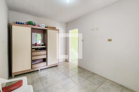 Casa à venda com 172m², 2 quartos e 2 vagas Casa à venda com 172m², 2 quartos e 2 vagasEdícula 2