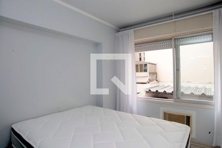 Quarto de kitnet/studio para alugar com 1 quarto, 27m² em Centro Histórico, Porto Alegre