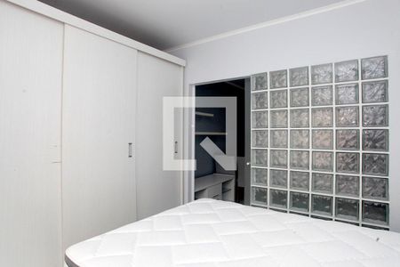 Quarto de kitnet/studio à venda com 1 quarto, 27m² em Centro Histórico, Porto Alegre