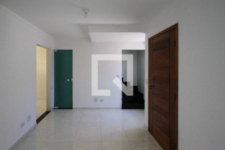 Sala de casa para alugar com 2 quartos, 53m² em Jardim Iva, São Paulo