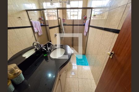 Banheiro Quarto de casa à venda com 4 quartos, 200m² em Novo Eldorado, Contagem