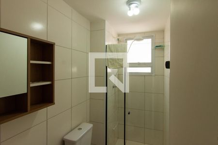 Banheiro de apartamento para alugar com 1 quarto, 23m² em Vila Ema, São Paulo