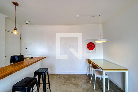 Sala de apartamento para alugar com 2 quartos, 58m² em Vila Bertioga, São Paulo