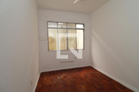 Quarto 1 de casa para alugar com 3 quartos, 170m² em Jardim Guanabara, Rio de Janeiro