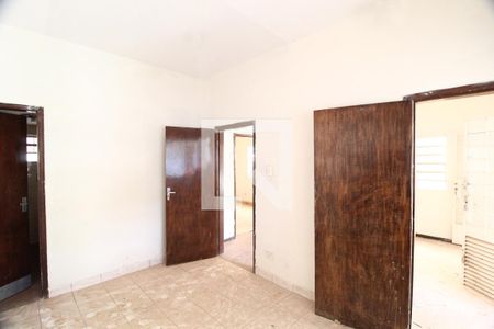 Casa para alugar com 3 quartos, 130m² em Centro, Uberlândia