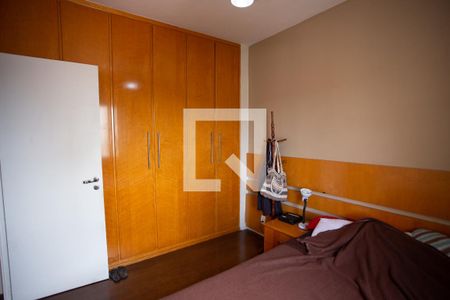 QUARTO 1 de apartamento para alugar com 2 quartos, 72m² em Vila Amélia, São Paulo