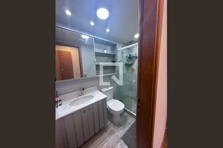 Banheiro de apartamento para alugar com 2 quartos, 64m² em Penha, Rio de Janeiro