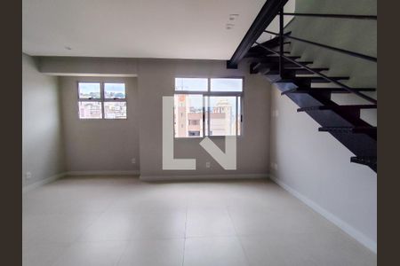 Apartamento à venda com 3 quartos, 118m² em Santa Efigênia, Belo Horizonte