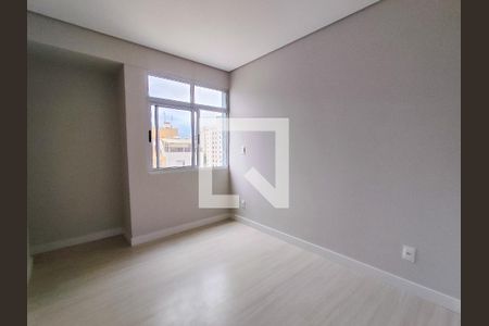 Apartamento à venda com 3 quartos, 118m² em Santa Efigênia, Belo Horizonte