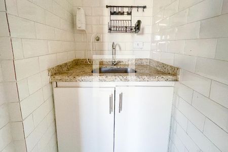 Cozinha de kitnet/studio para alugar com 0 quarto, 28m² em Pinheiros, São Paulo