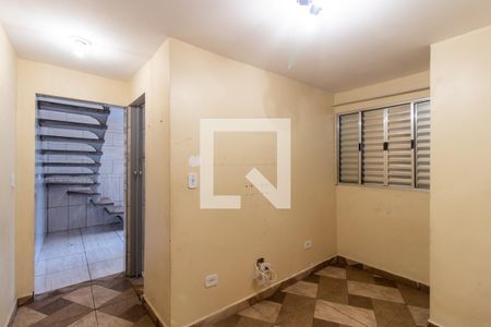 Sala de casa para alugar com 1 quarto, 43m² em Conjunto Residencial José Bonifácio, São Paulo