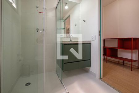 Banheiro de kitnet/studio para alugar com 1 quarto, 30m² em Pinheiros, São Paulo