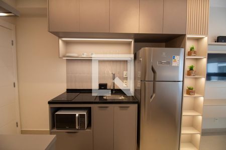 Cozinha de kitnet/studio para alugar com 1 quarto, 25m² em Jardim das Acacias, São Paulo