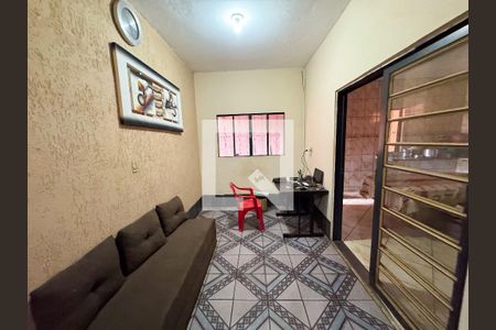 Sala de casa à venda com 3 quartos, 220m² em Cardoso, Contagem