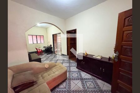 Sala de casa à venda com 3 quartos, 220m² em Cardoso, Contagem