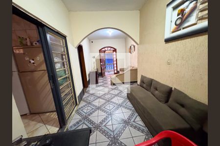 Sala de casa à venda com 3 quartos, 220m² em Cardoso, Contagem