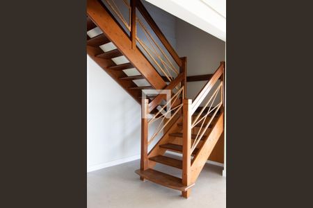 ESCADAS ACESSO de apartamento para alugar com 4 quartos, 408m² em Jardim Madalena, Campinas