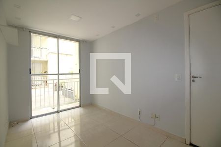 Sala de apartamento à venda com 2 quartos, 48m² em Taquara, Rio de Janeiro