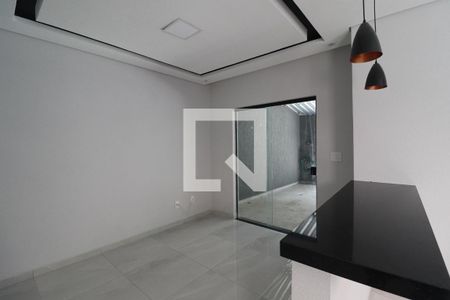 Sala de casa à venda com 3 quartos, 132m² em Vila M Genoveva, Jundiaí