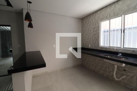 Sala de casa à venda com 3 quartos, 132m² em Vila M Genoveva, Jundiaí