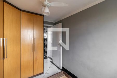 Quarto 2 de apartamento para alugar com 2 quartos, 49m² em Vila Silvia, São Paulo