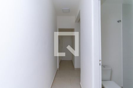 Corredor de kitnet/studio para alugar com 1 quarto, 24m² em Liberdade, São Paulo