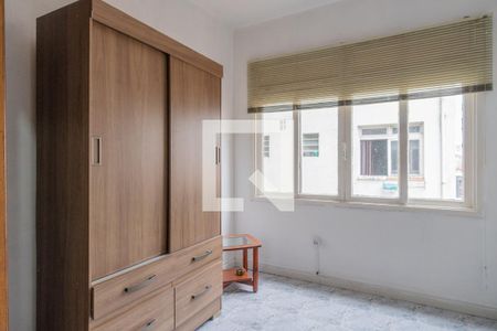 Quarto de apartamento à venda com 1 quarto, 40m² em Farroupilha, Porto Alegre