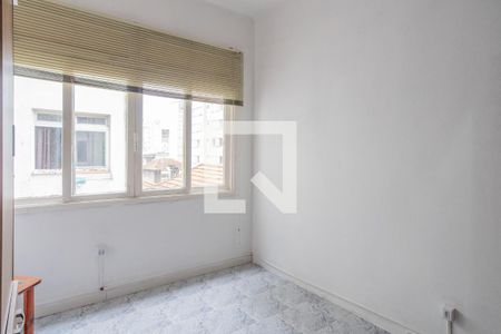 Quarto de apartamento à venda com 1 quarto, 40m² em Farroupilha, Porto Alegre