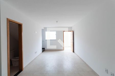 Sala/Cozinha de casa de condomínio à venda com 2 quartos, 118m² em Vila Sao Geraldo, São Paulo