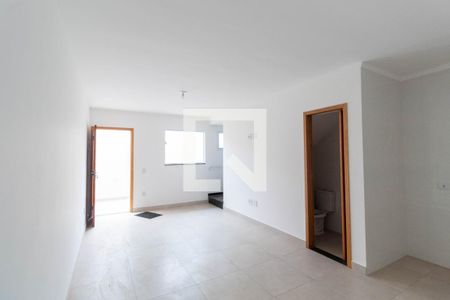 Sala/Cozinha de casa de condomínio à venda com 2 quartos, 118m² em Vila Sao Geraldo, São Paulo