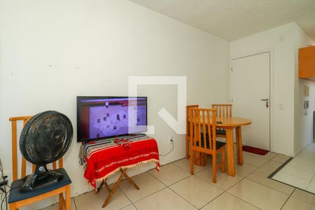 Sala de apartamento para alugar com 2 quartos, 50m² em Rubem Berta, Porto Alegre