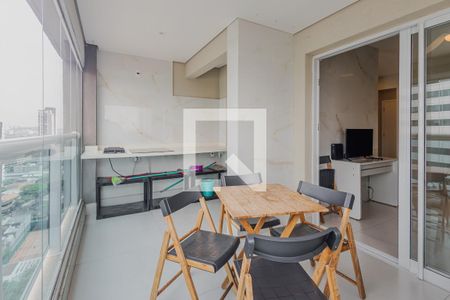 Varanda de apartamento à venda com 2 quartos, 62m² em Pinheiros, São Paulo