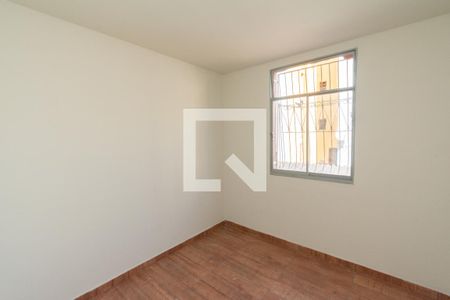 Quarto 1 de apartamento para alugar com 2 quartos, 34m² em  Industrial, Contagem