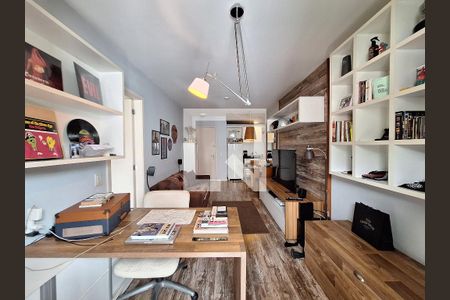 Sala de apartamento à venda com 1 quarto, 50m² em Laranjeiras, Rio de Janeiro