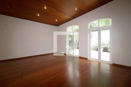 Sala de casa para alugar com 5 quartos, 350m² em Alto de Pinheiros, São Paulo