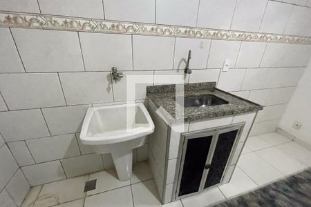 Cozinha de casa para alugar com 1 quarto, 35m² em Parque Fluminense, Duque de Caxias