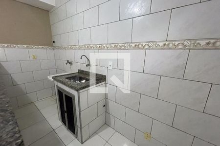 Cozinha de casa para alugar com 1 quarto, 35m² em Parque Fluminense, Duque de Caxias